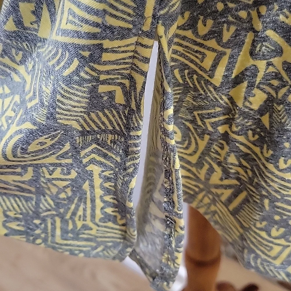 NWT LulaRoe Perfect Tee - Picture 3 of 4